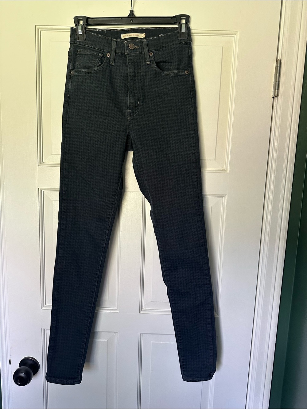 Levi's Mile High Super Skinny Jeans with Black Houndstooth Size 27